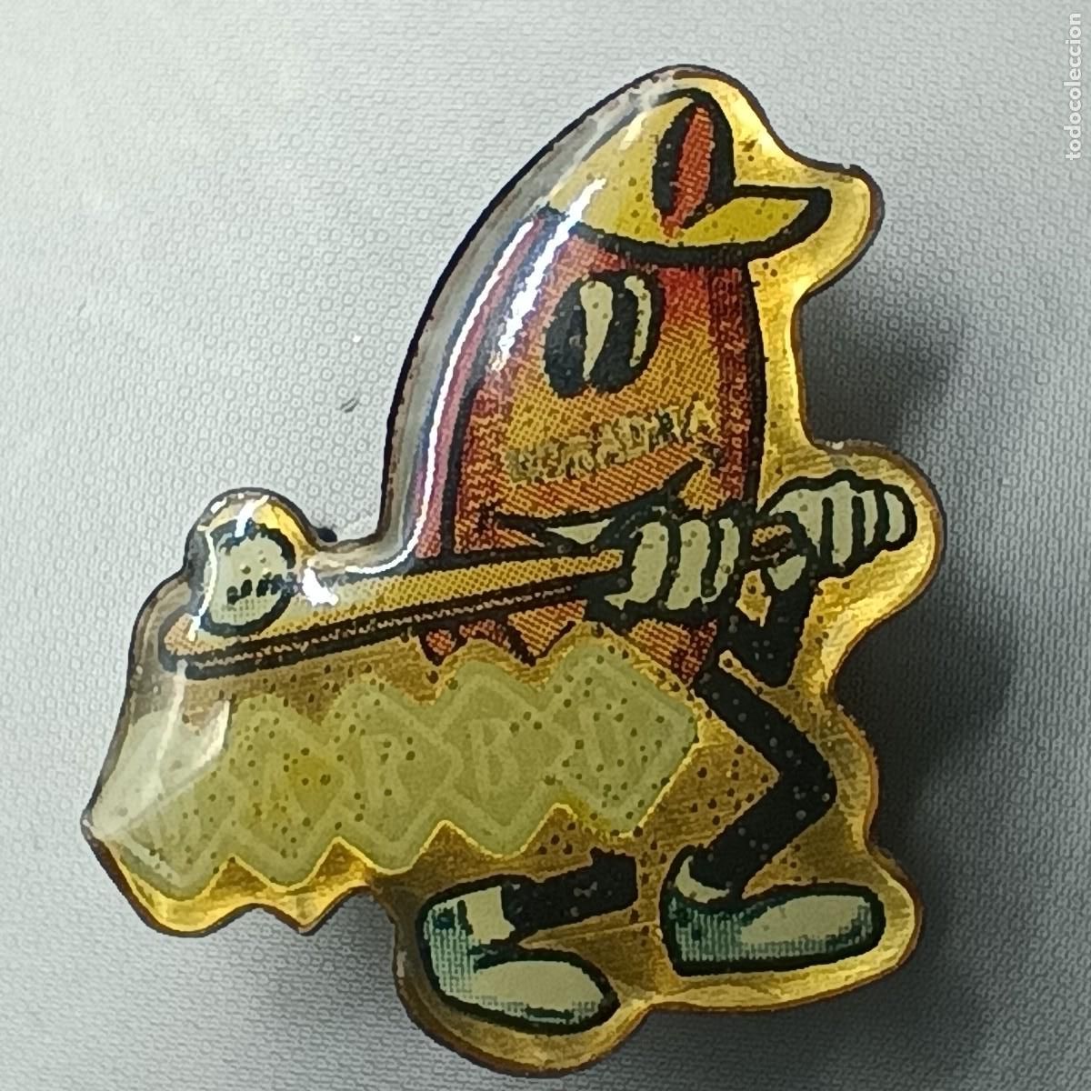 Pins de colecci&oacute;n: Pin Marb&uacute; Cu&eacute;tara &ndash; galleta con bate &ndash; a&ntilde;os 90