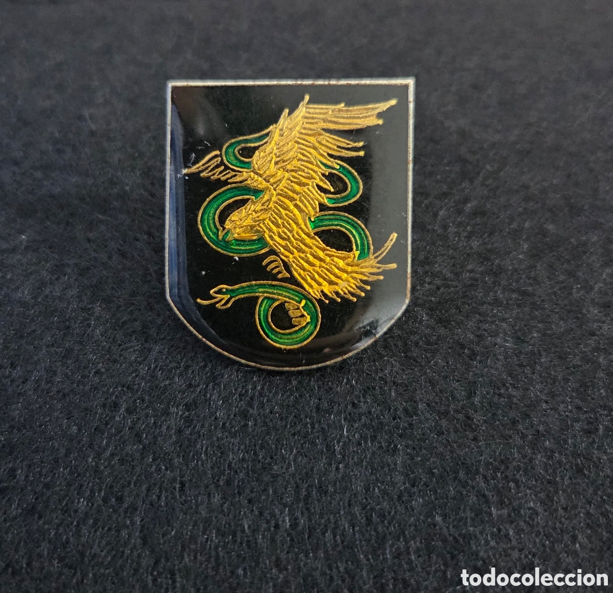 Pins de colecci&oacute;n: Pin aguila y serpiente. - Foto 1