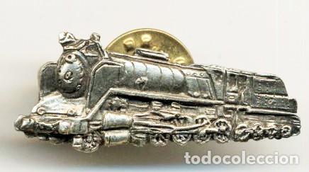 Pins de colecci&oacute;n: PIN METALICO SOLAPA LOCOMOTORA DE VAPOR CLASICA MIKADO 141F 2000 CV RENFE 3 X 1,5 CM