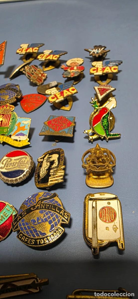 Pins de colecci&oacute;n: LOTE DE PINS Y SOLAPERAS ANTIGUOS - Foto 2