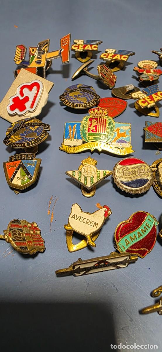 Pins de colecci&oacute;n: LOTE DE PINS Y SOLAPERAS ANTIGUOS - Foto 3