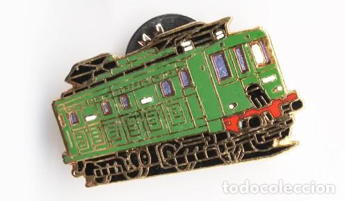 Pins de colecci&oacute;n: PIN METALICO SOLAPA LOCOMOTORA ELECTRICA RENFE HISTORIA FERROVIARIA MABAR 3 X 2 CM