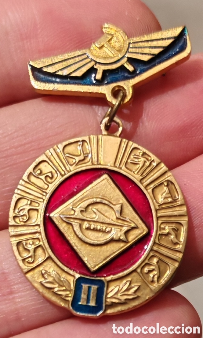 Pins de colecci&oacute;n: Insignia Broche - Instituto Ingenieros de Aviaci&oacute;n Civil de Kiev KIIGA - URSS. Ukrania A&ntilde;os 60 -80