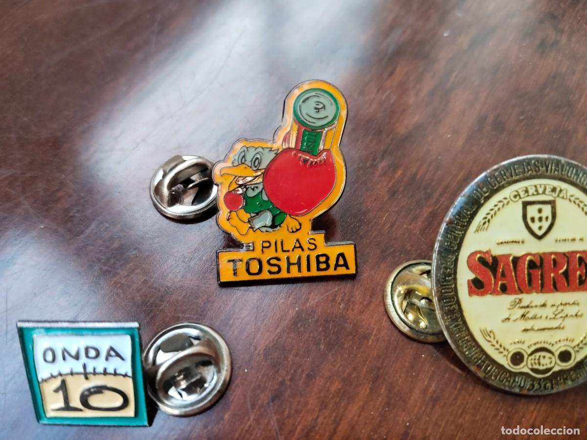 Pins de colecci&oacute;n: 5 pins distintos con su broche. - Foto 4