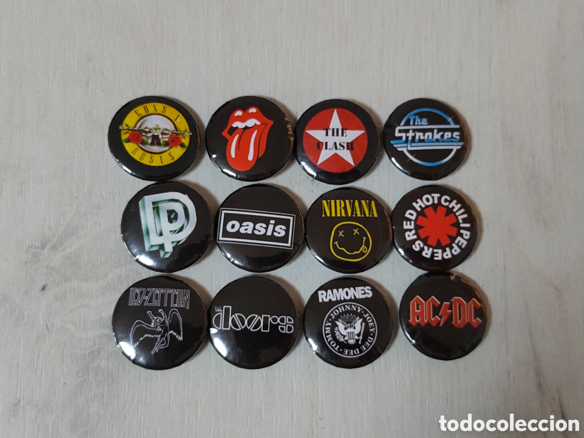Pins de colecci&oacute;n: Lote de chapas logos grupos de rock (II)