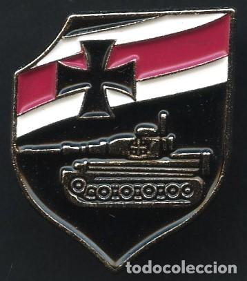 Collection pins: PIN, EJ&Eacute;RCITO ALEM&Aacute;N, TANQUES