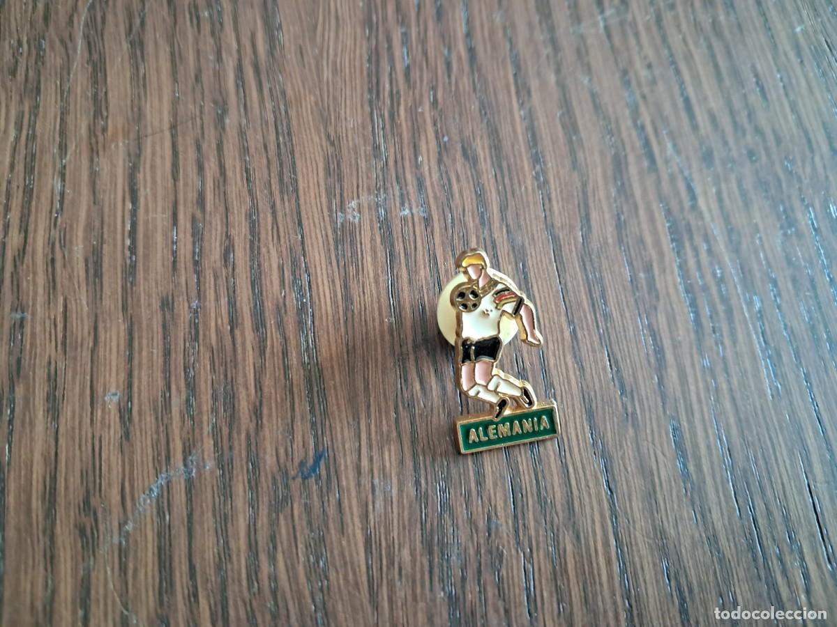 Pins de colecci&oacute;n: pin de futbol, Alemania.