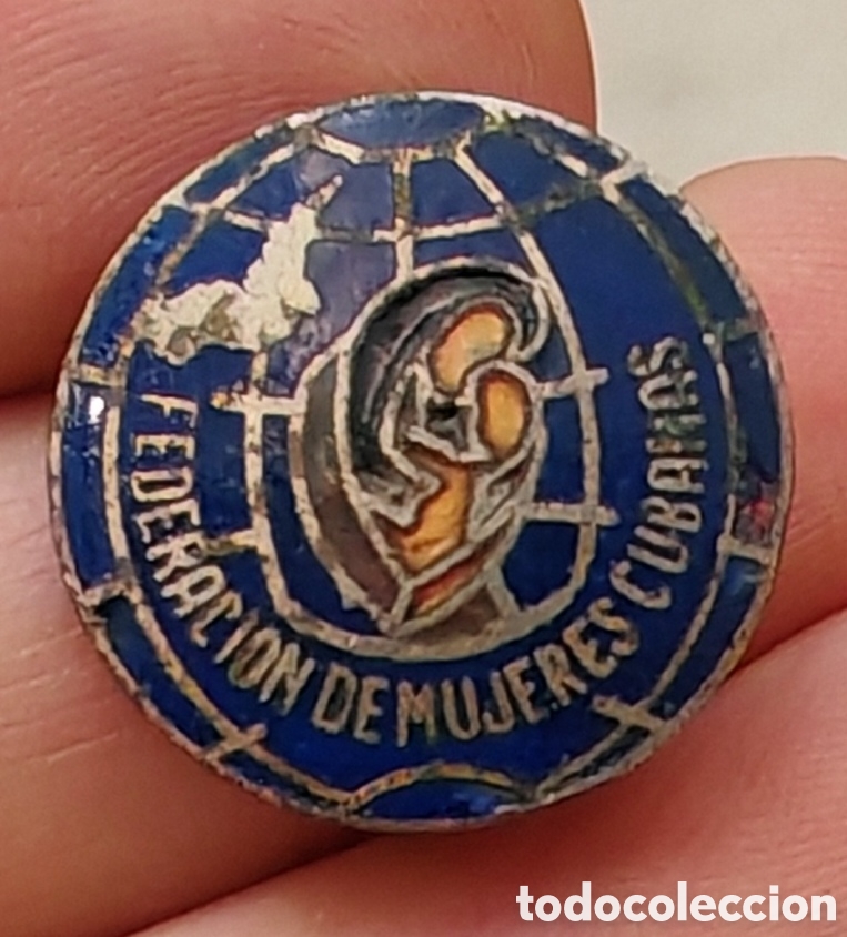 Pins de colecci&oacute;n: Pins Insignia - F.MC. Federaci&oacute;n de Mujeres Cubanas - Alis 60-70