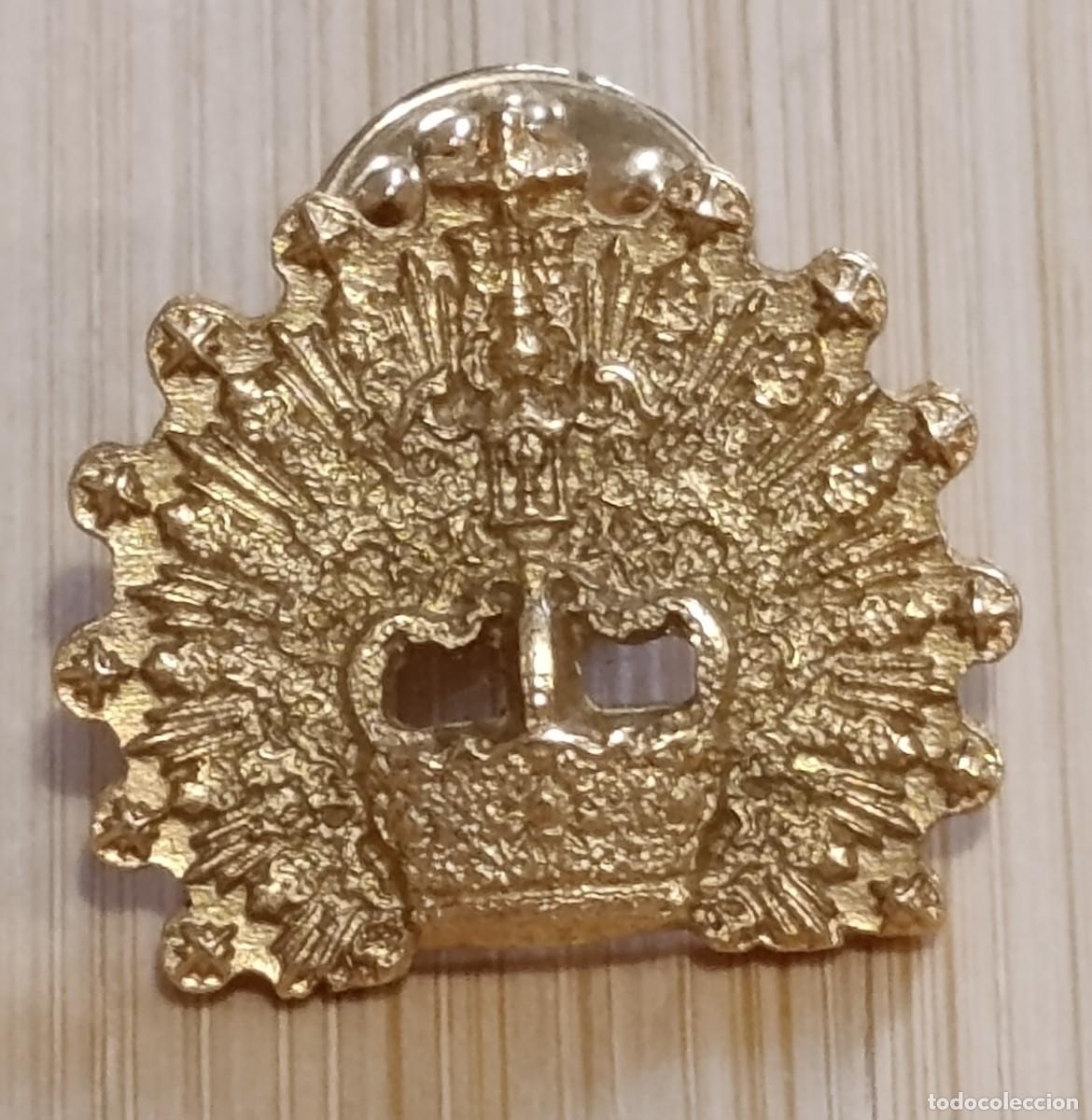 Sammlung von Pins: Pin Dorado Virgen del Valle R&aacute;faga y Corona Coronaci&oacute;n Can&oacute;nica 2008 (Jerez)