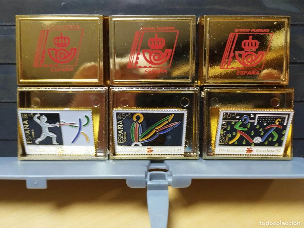 Pin's de collection: PINS ESMALTADOS EMITIDOS POR CORREOS REPRODUCIENDO SELLOS EDIFIL N&ordm; 3025/27. OLIMPIADA 92