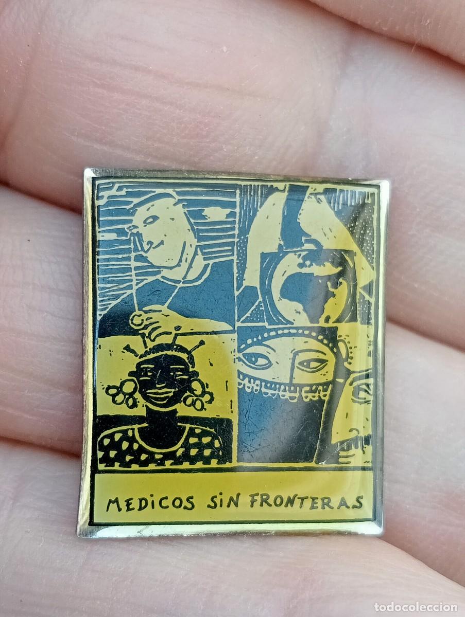 Pins de colecci&oacute;n: PINS M&Eacute;DICOS SIN FRONTERAS INSIGNIA SANIDAD SALUD SOLIDARIDAD MEDICINA
