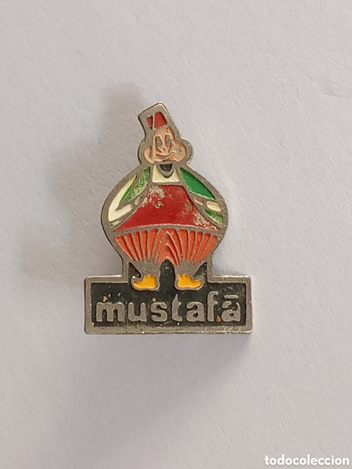 Pin's de collection: PIN DE BROCHE IMPERDIBLE TIPO INSIGNIA O EMBLEMA , MUSTAFA