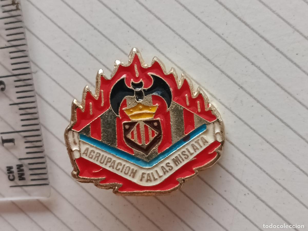 Pins de cole&ccedil;&atilde;o: Fallas de Valencia. Insignia Agrupaci&oacute;n Fallas de Mislata