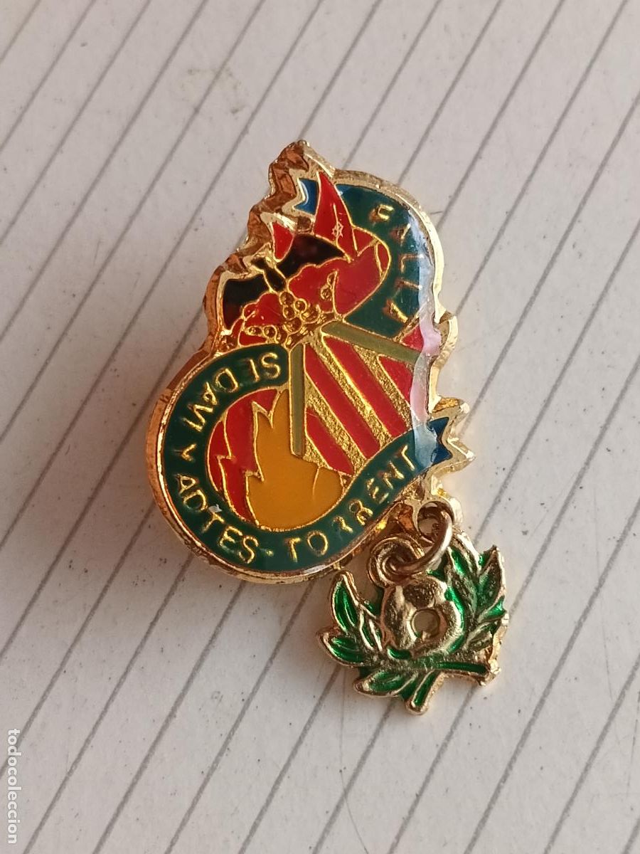 Pins de cole&ccedil;&atilde;o: Fallas de Valencia, insignia fallera de la Falla Sedav&iacute;, Torrent