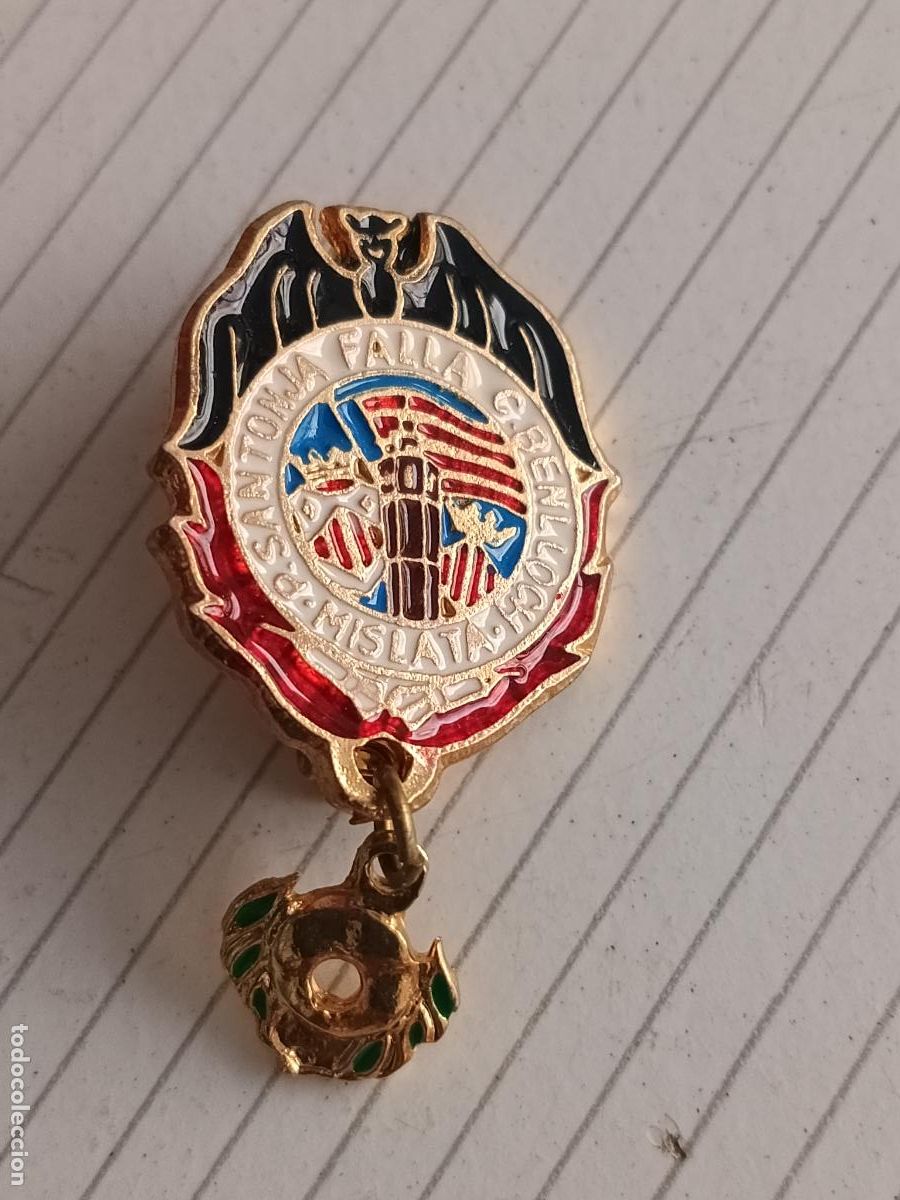 Collection pins: Fallas de Valencia. Insignia fallera de la Falla Santonja C. Benlloch, Mislata