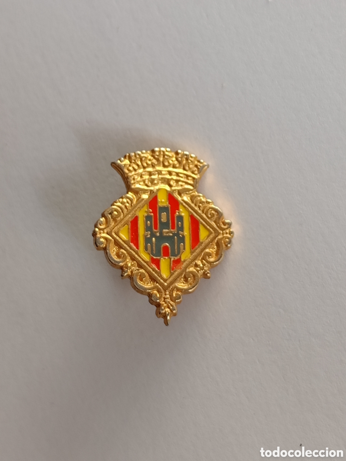 Pin's de collection: Broche insignia her&aacute;ldica Castell&oacute;n de la plana