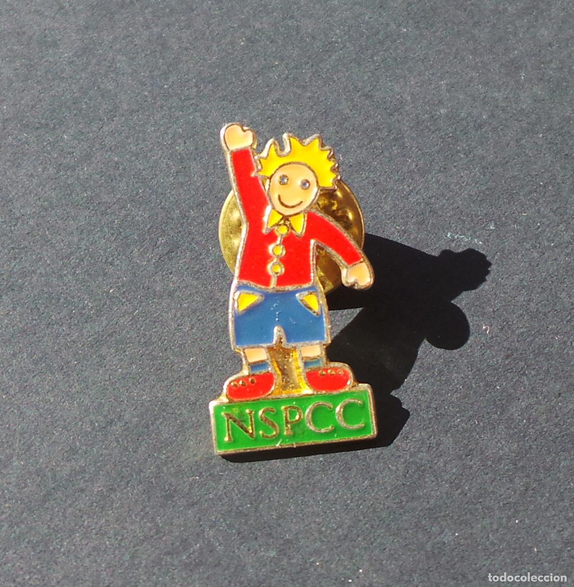 Pin's de collection: PIN ESMALTADO VINTAGE NSPCC. PERSONAJE INFANTIL DE LA ONG BRIT&Aacute;NICA. A&Ntilde;OS 92-96. COLECCIONISMO.