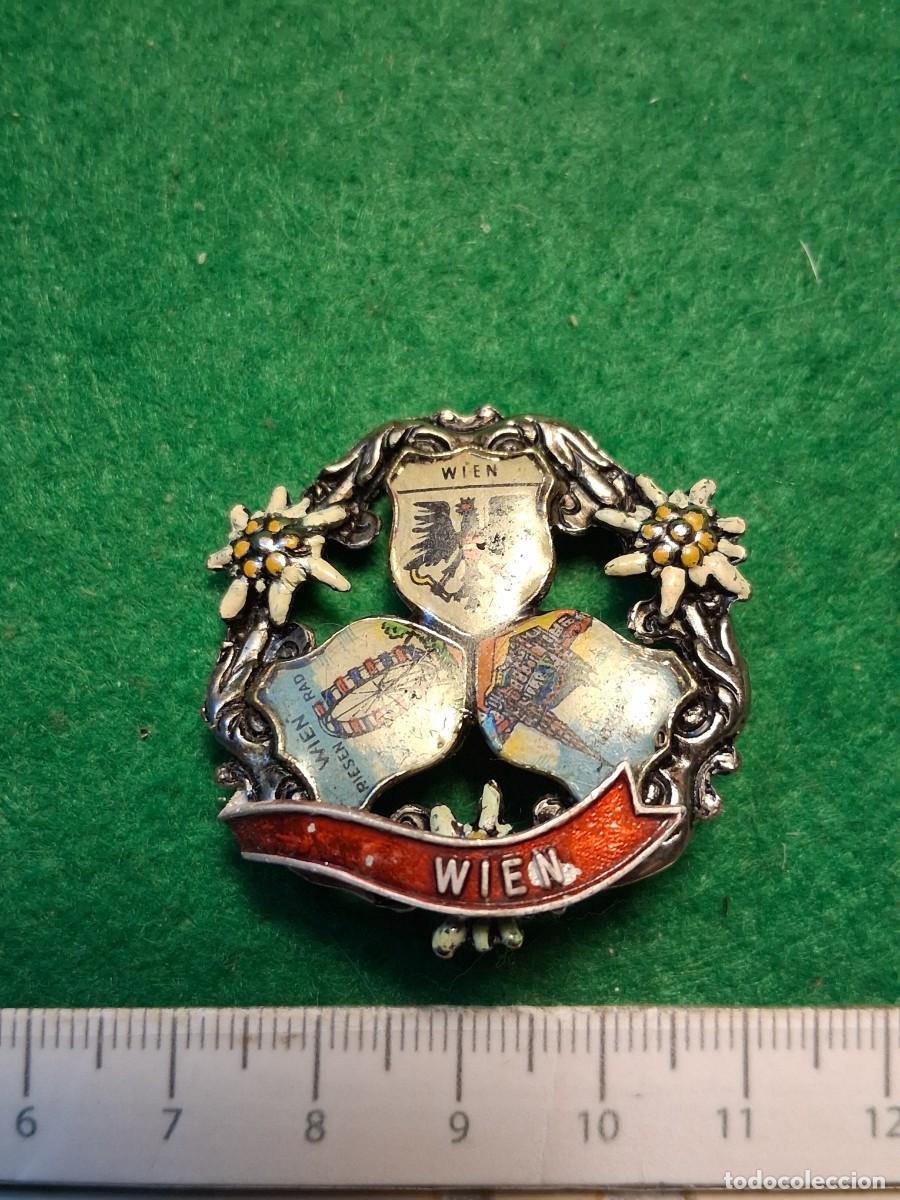Pins e Spille di collezione: PIN VIENA, ESCUDOS, MET&Aacute;LICA.