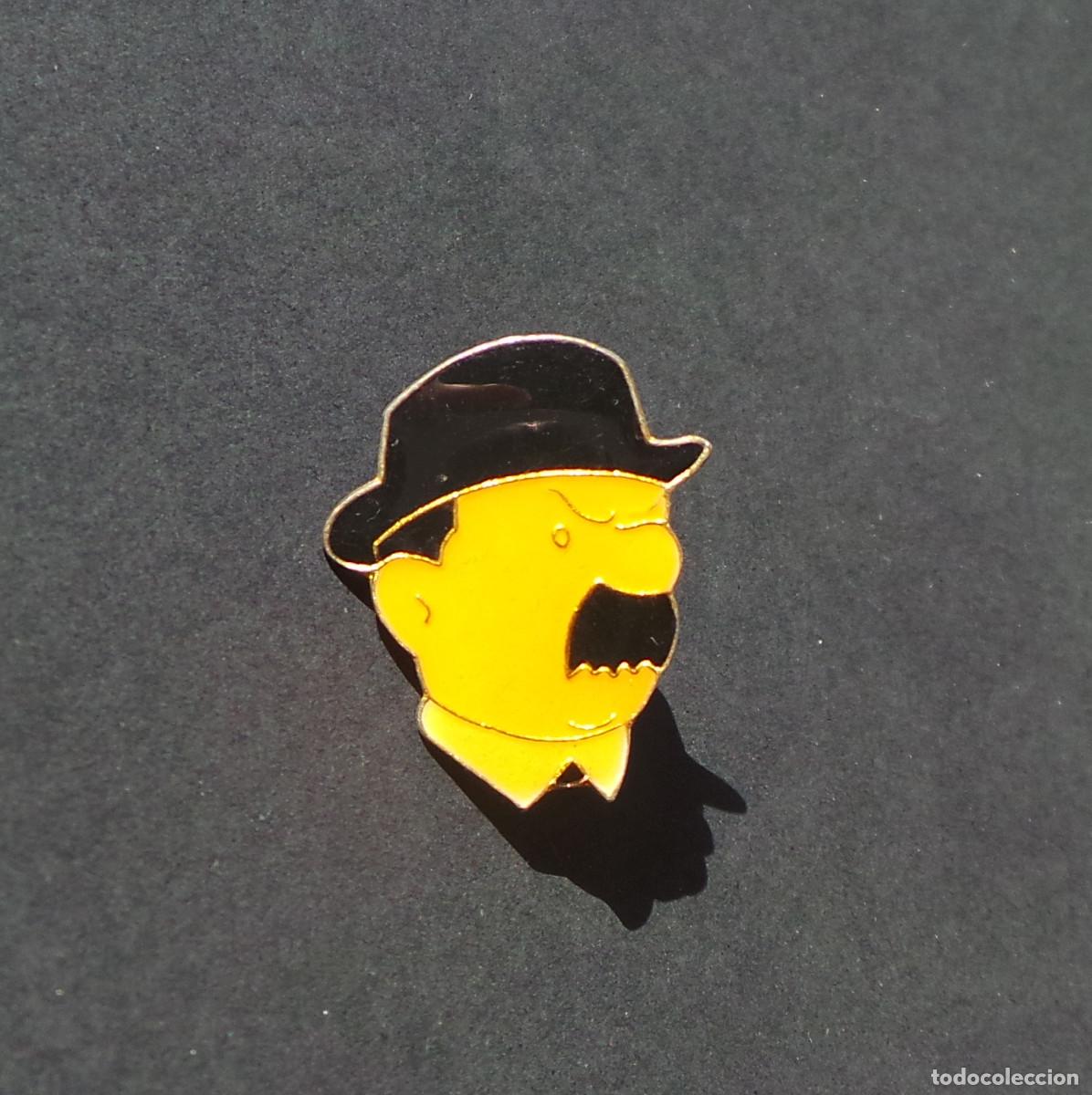 Sammlung von Pins: PIN MET&Aacute;LICO VINTAGE DE HERN&Aacute;NDEZ (TINT&Iacute;N). ESMALTADO AMARILLO, CABEZA CON BOMB&Iacute;N. COLECCIONISMO.