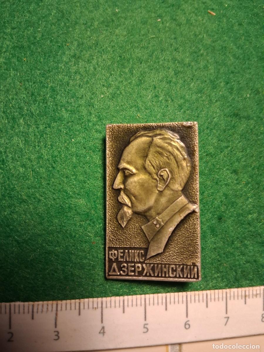 Collection pins: PIN F&Eacute;LIX DZERZHINSKI, MET&Aacute;LICO.