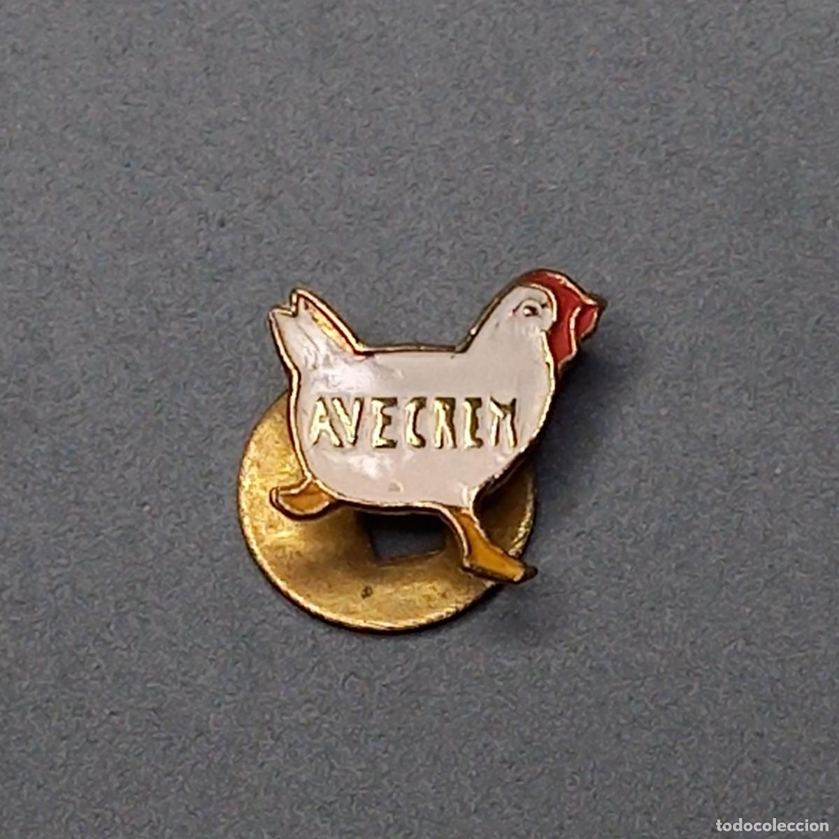 Collection pins: Antigua insignia para ojal de Caldo Avecrem de Gallina Blanca, a&ntilde;os 50 - 60