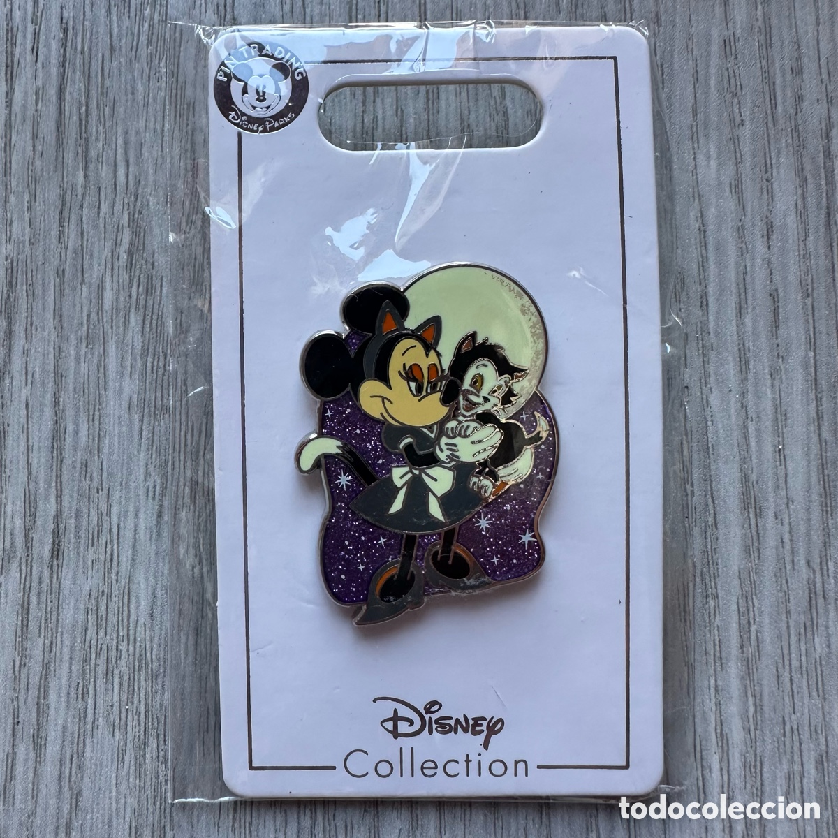 Pin's de collection: Pin Minnie Mouse, Halloween, Disney Store.