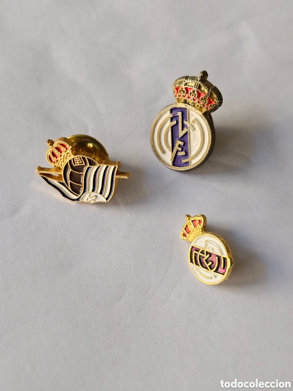 Sammlung von Pins: Lote, Pines y alfiler Real Madrid Club de Futbol, vintage, metal y esmalte