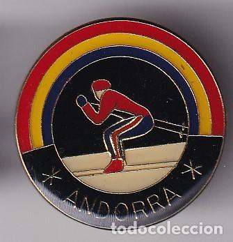 Pin's de collection: PIN DE ANDORRA DE ESQUI