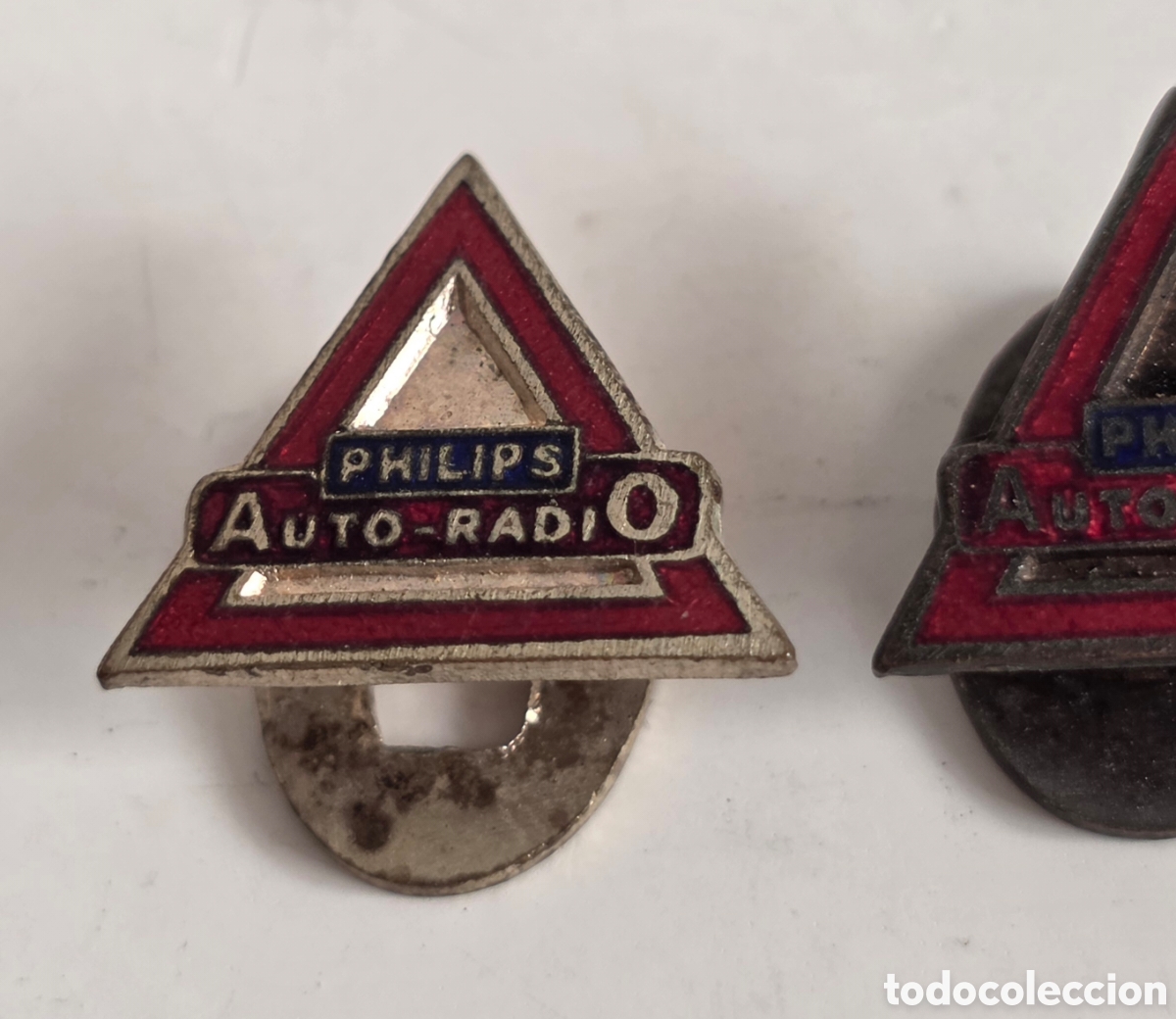 Sammlung von Pins: 2 Insignias ojal Tri&aacute;ngulo Publicidad Philips Auto-Radio - Plata Bronce - M&uacute;sica Radio Coche Holanda