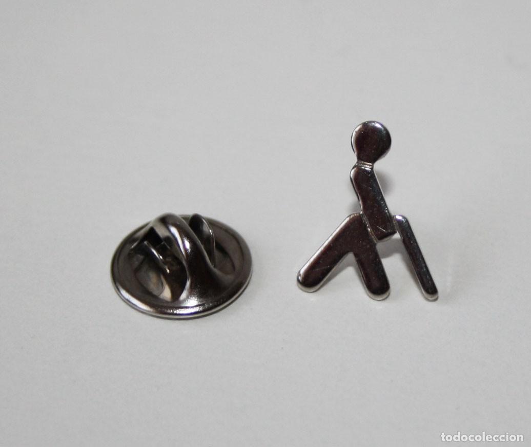 Pins de colecci&oacute;n: PINS, ONCE, PIN (B).