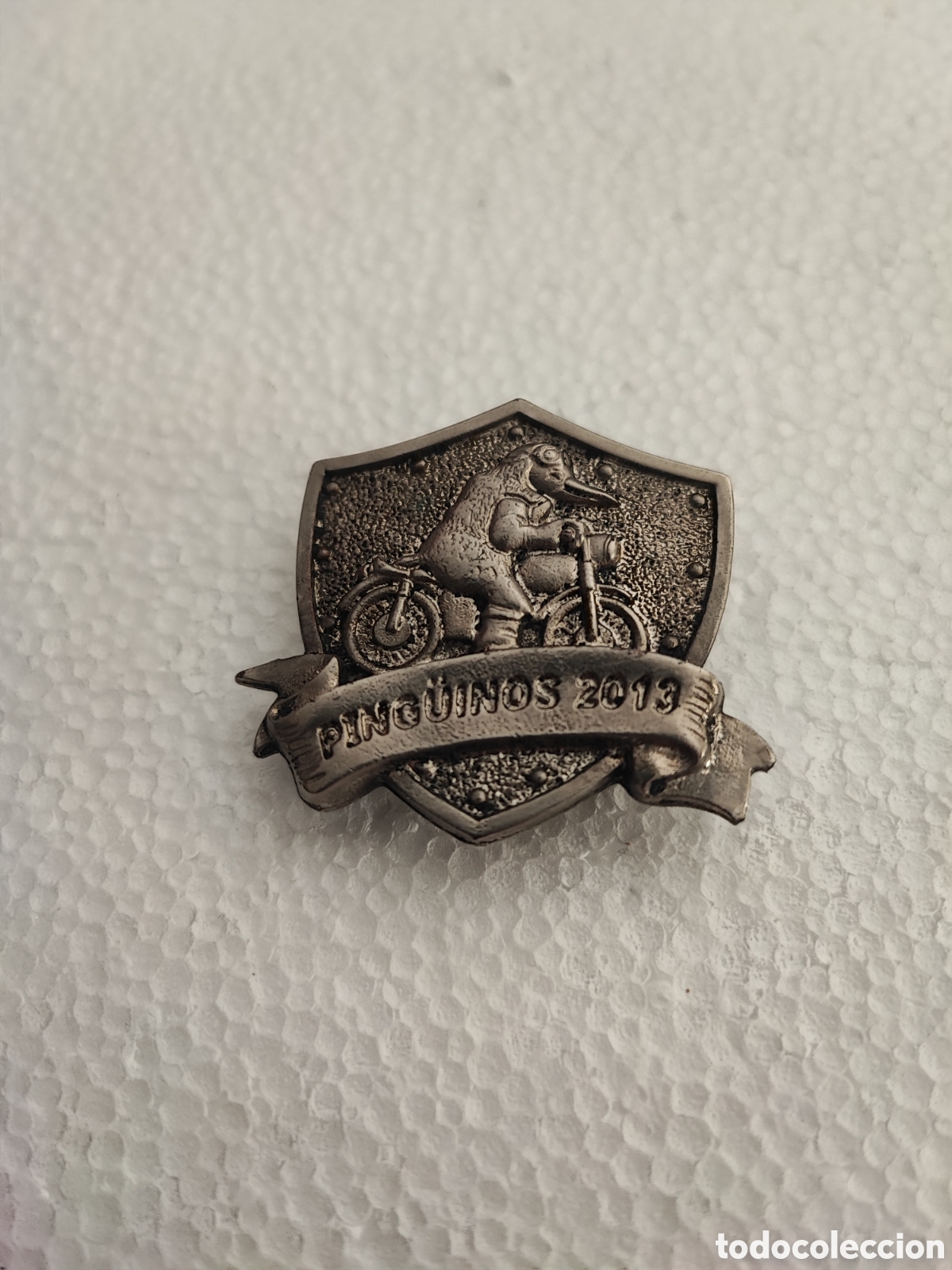 Pins e Spille di collezione: Ping&uuml;inos 2013, pin de la concentraci&oacute;n motera de Valladolid.