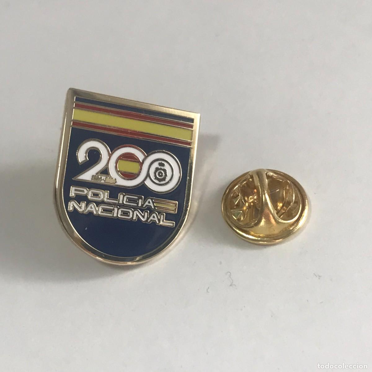 Collection pins: PINS, POLICIA NACIONAL 200 A&Ntilde;OS, PIN (E)