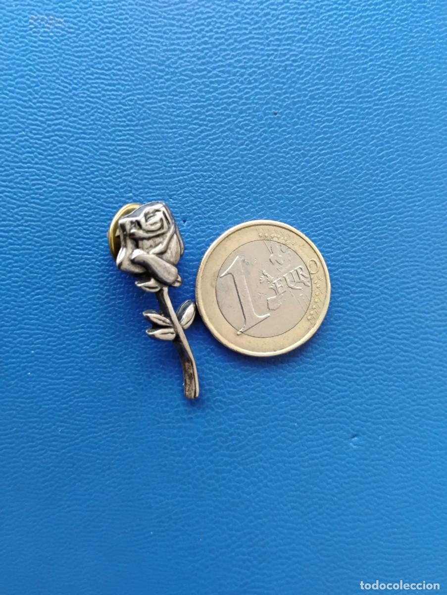 Pins de colecci&oacute;n: PIN EN FORMA DE ROSA - PLATEADO - Foto 1