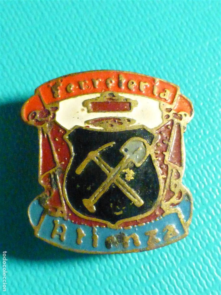 Pins de colecci&oacute;n: Insignia esmaltada - De tipo Ojal para Solapa - Ferreter&iacute;a Atienza