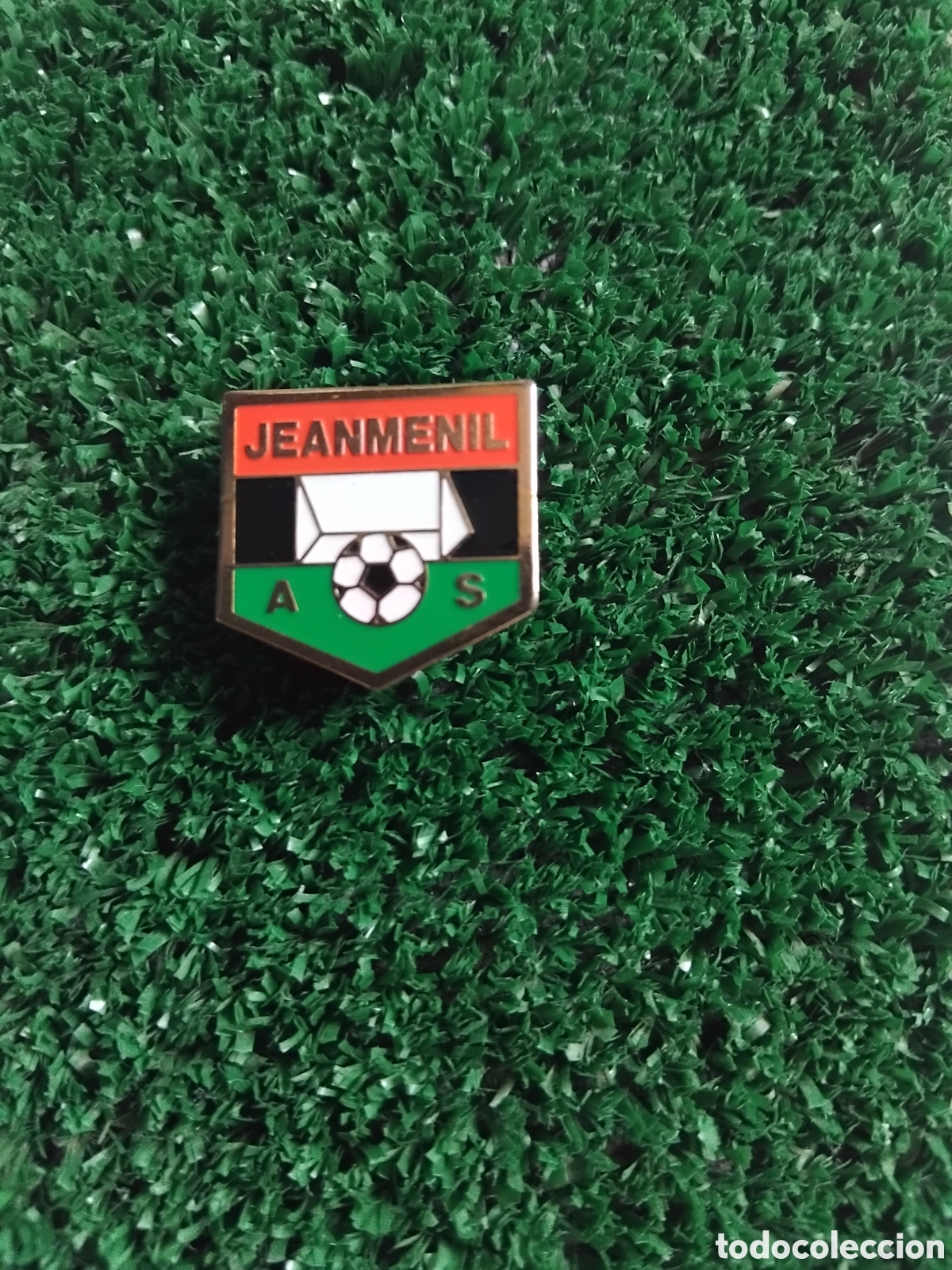 Pins de colecci&oacute;n: Pin Jeanmenil (Vosgos, Francia)