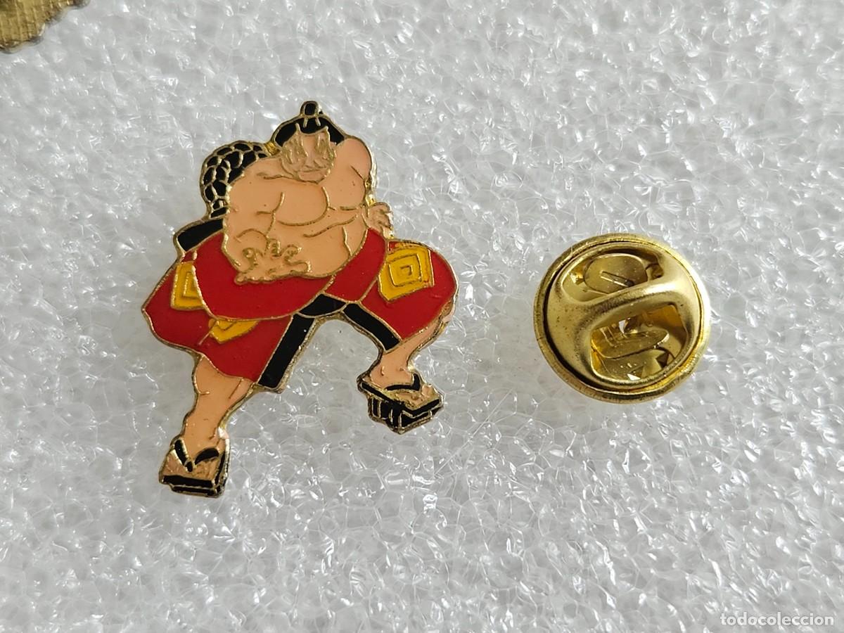 Pins de colecci&oacute;n: Pin Street Fighter pins de los a&ntilde;os 90 pines nintendo capcom sega sonic Super mario
