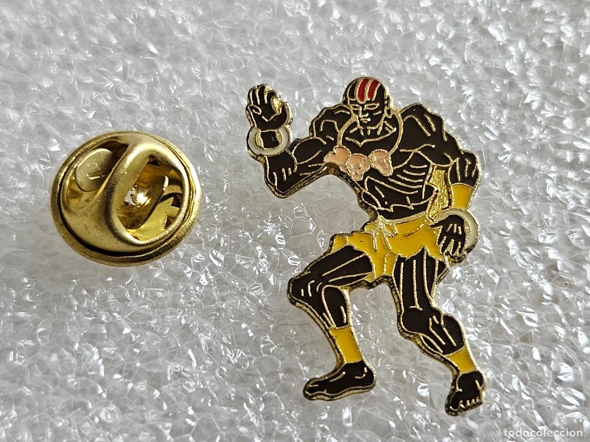Pins de colecci&oacute;n: Pin Street Fighter pins de los a&ntilde;os 90 pines nintendo capcom sega sonic Super mario