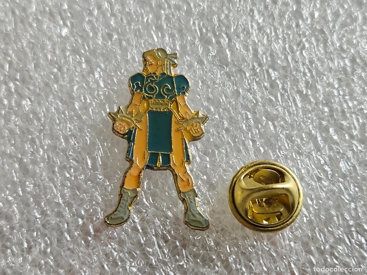 Pins de colecci&oacute;n: Pin Street Fighter pins de los a&ntilde;os 90 pines nintendo capcom sega sonic Super mario