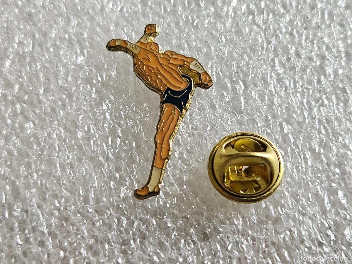 Pins de colecci&oacute;n: Pin Street Fighter pins de los a&ntilde;os 90 pines nintendo capcom sega sonic Super mario