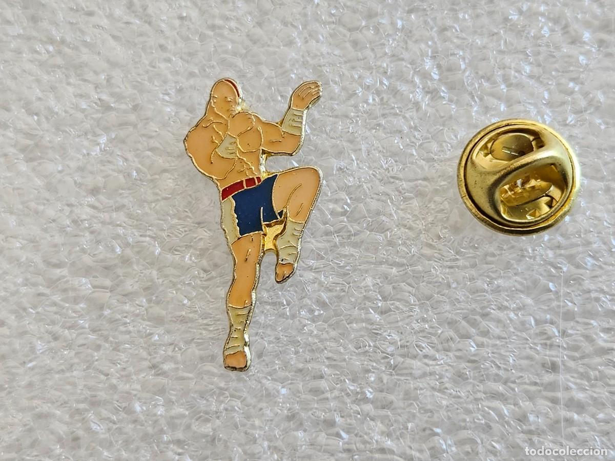 Pins de colecci&oacute;n: Pin Street Fighter pins de los a&ntilde;os 90 pines nintendo capcom sega sonic Super mario