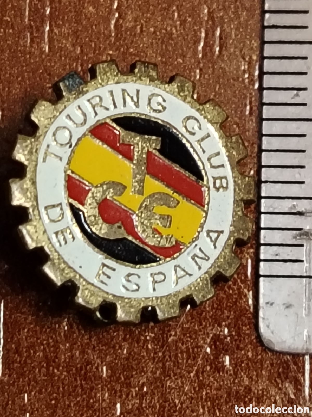 Pins de colecci&oacute;n: Insignia antigua Touring Club de Espa&ntilde;a