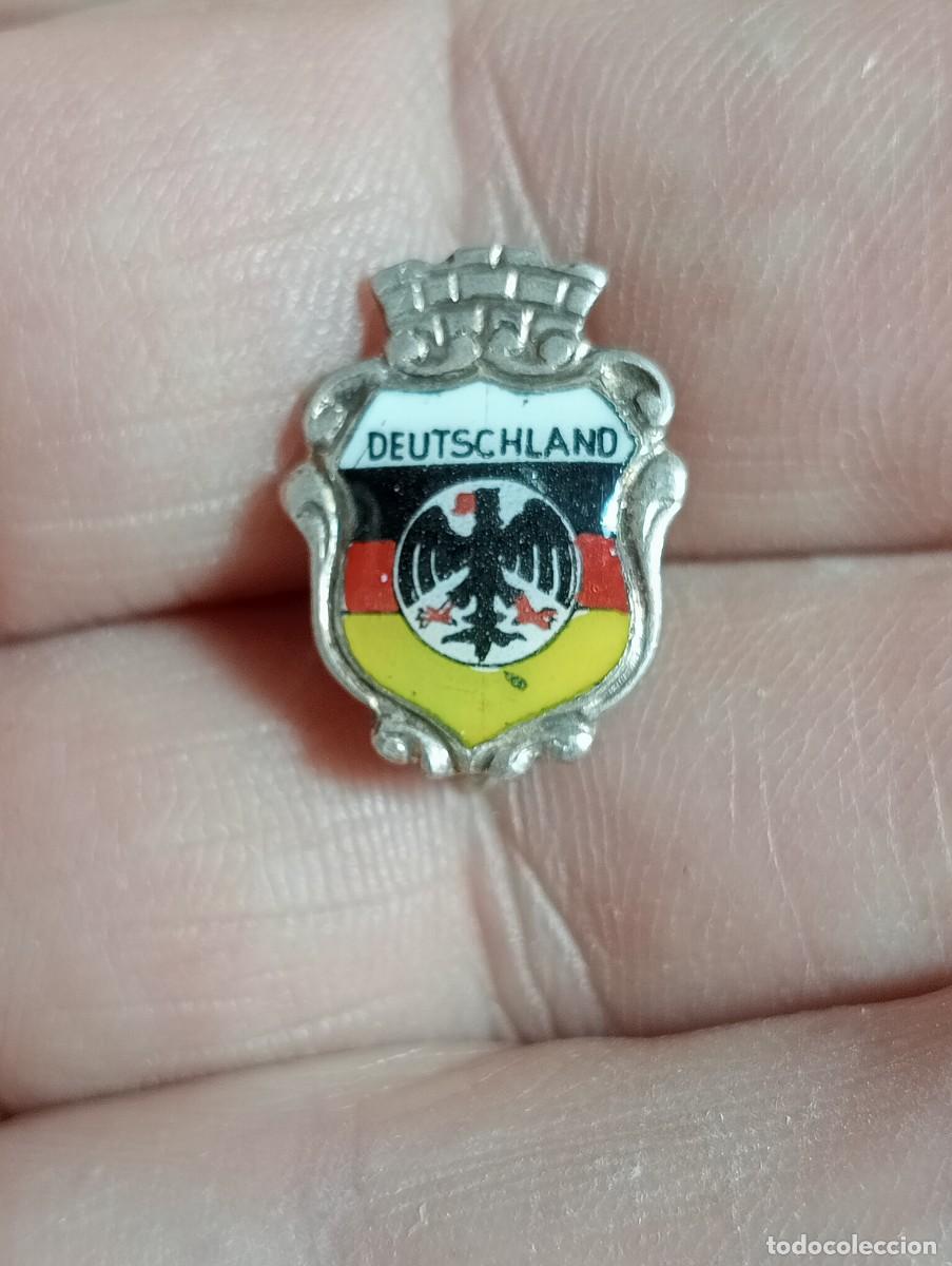 Pins de colecci&oacute;n: INSIGNIA ESCUDO ESMALTE DEUSTCHELAND PORCELANA HER&Aacute;LDICO ALEMANIA ALFILER PINS