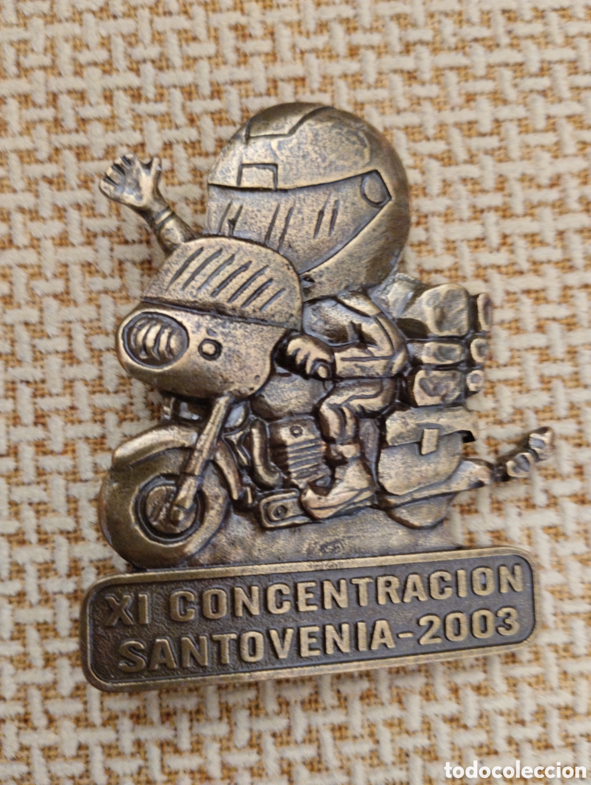 Pins de colecci&oacute;n: Pin XI Concentraci&oacute;n Santovenia 2003