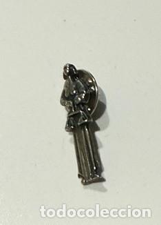 Pins de colecci&oacute;n: 4 Pins sin identificar - Foto 3