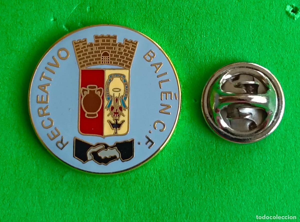 Pins de colecci&oacute;n: PIN FUTBOL - ESMALTE - DEPORTIVO BAILEN C.F. - BAILEN - JAEN - 131126