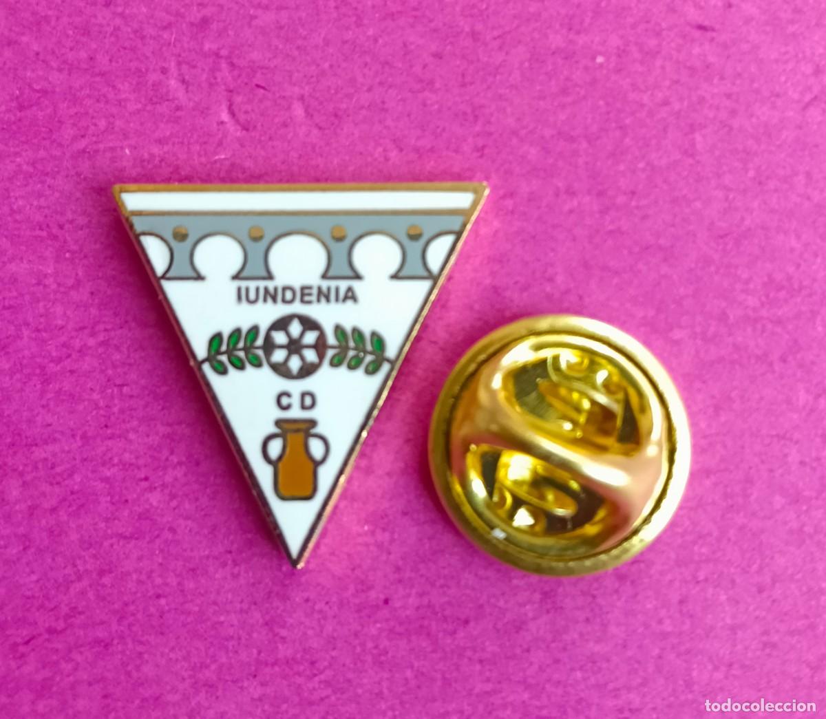 Pins de colecci&oacute;n: PIN FUTBOL - ESMALTE - C.POLIDEPORTIVO IUNDENIA - JUN- GRANADA - 131139