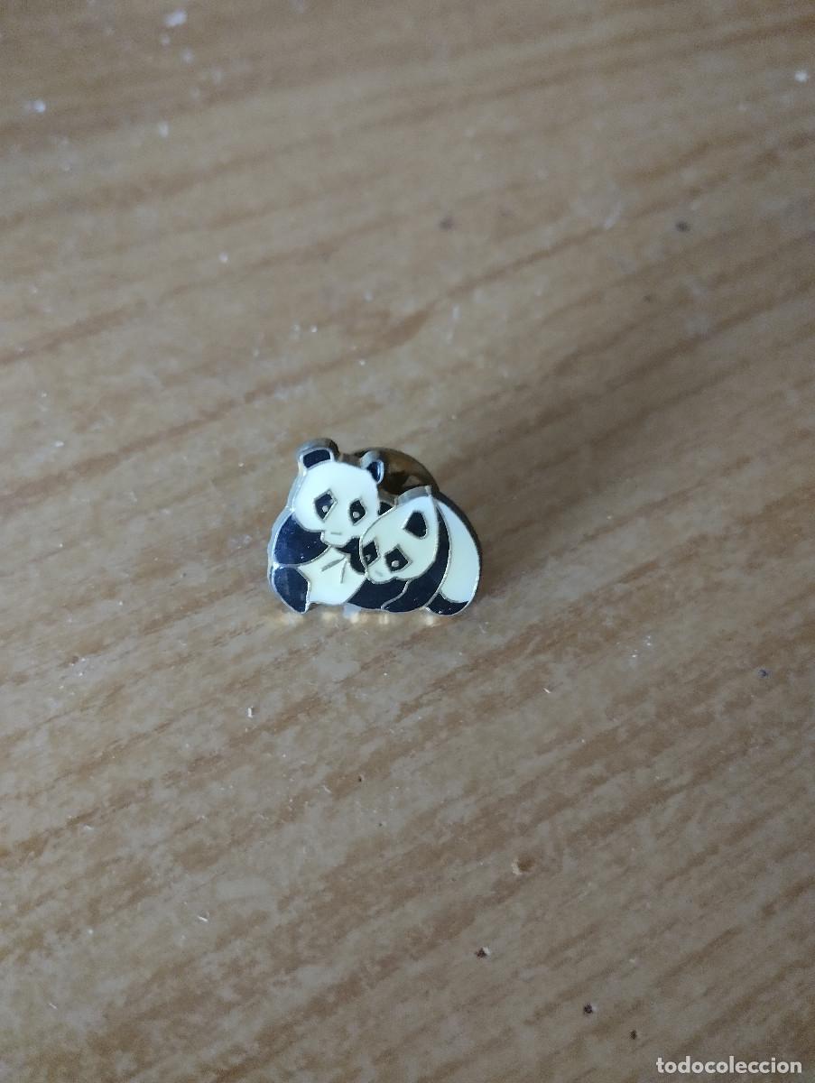 Pins de colecci&oacute;n: pin de dos osos pandas