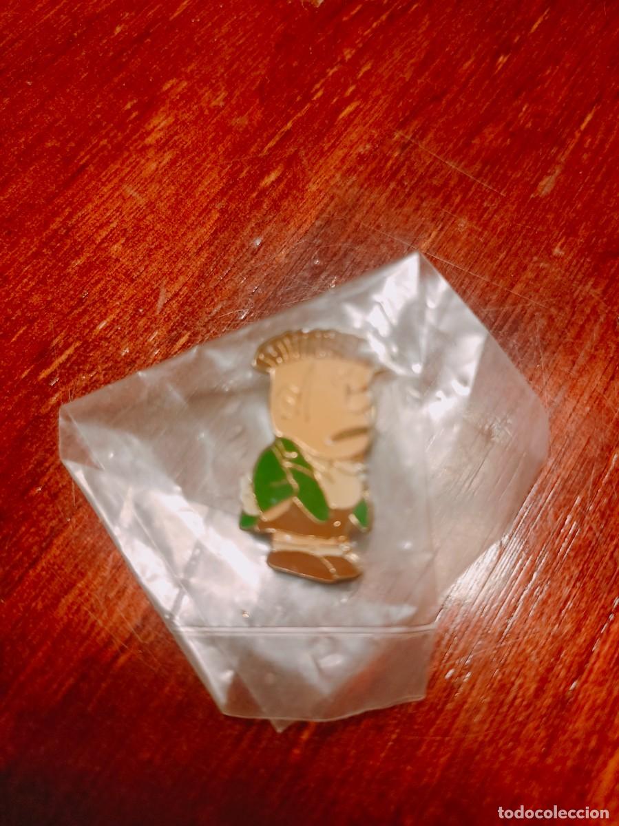 Pins de colecci&oacute;n: PIN MANOLITO PERSONAJE MAFALDA