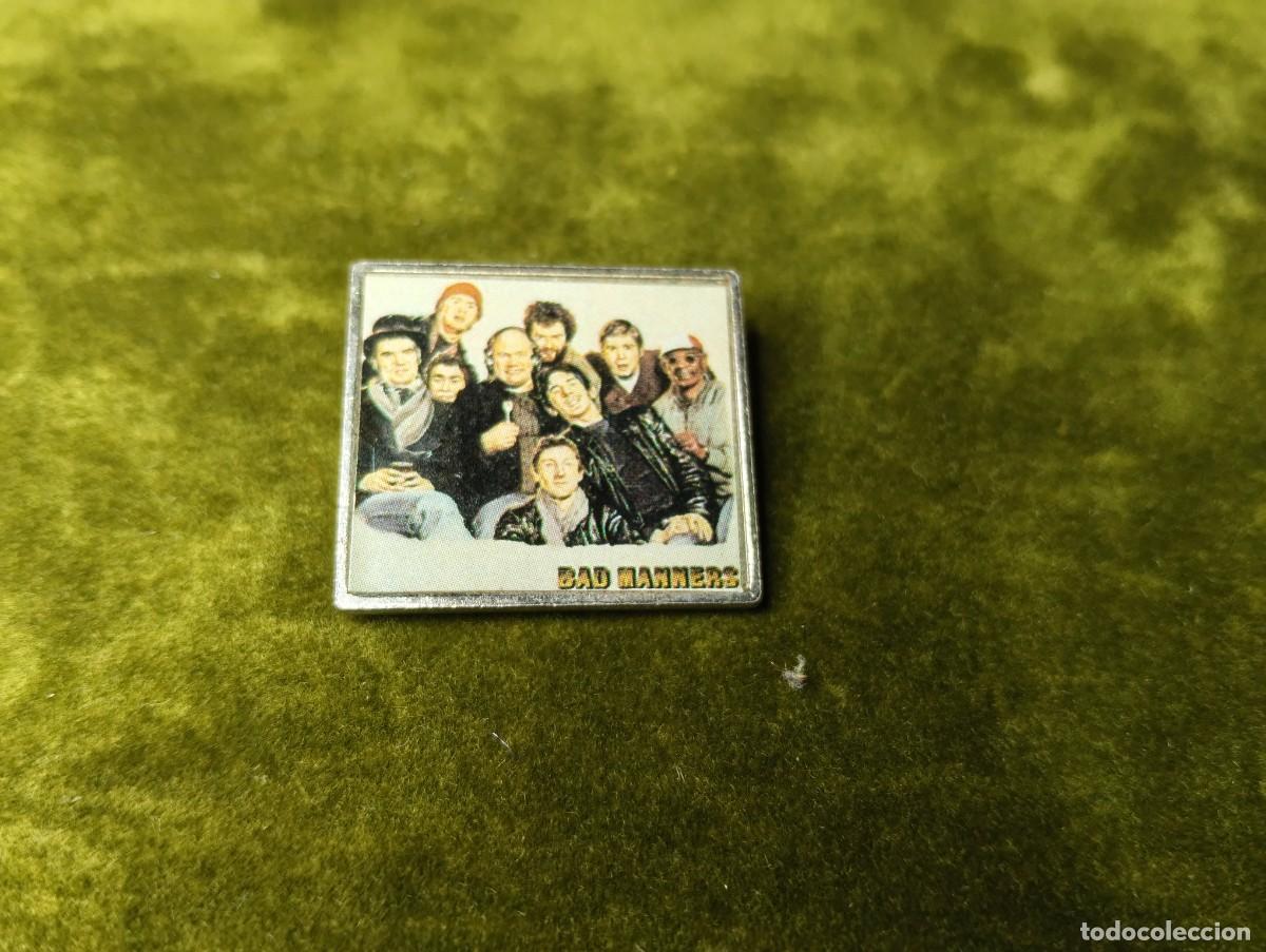 Pins de colecci&oacute;n: PIN PROMOCION DISCO BAD MANNERS - WALKING IN THE SUNSHINE - ( MADE IN ENGLAND)