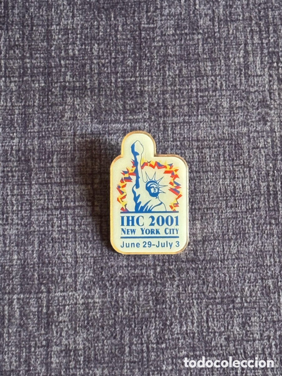 Pins de colecci&oacute;n: Pin IHC 2001 New York City Estatua de la Libertad - Congress International 2001⁠